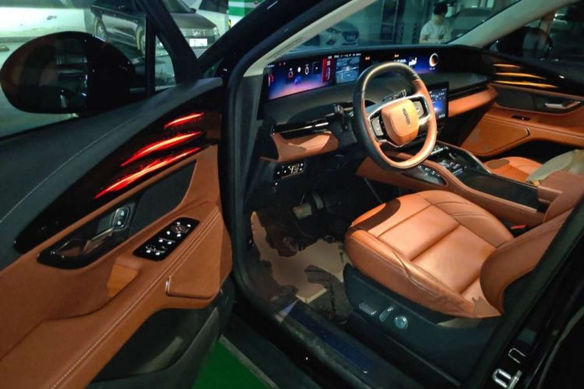 Used Lincoln Nautilus 2025 Model, Facelifted 2.0T Four-Wheel-Drive Zunyi Hybrid Version Driver Seat