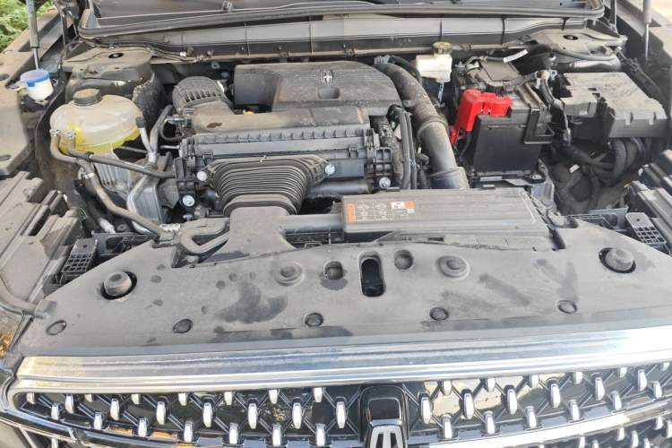 Used Lincoln Nautilus 2025 Model Facelifted 2.0T Four-Wheel Drive Zunyi Edition Engine Bay