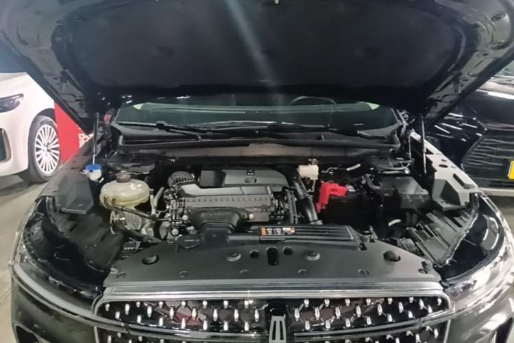 Used Lincoln Nautilus 2025 2.0T Four-Wheel Drive Luxury Edition Engine Bay