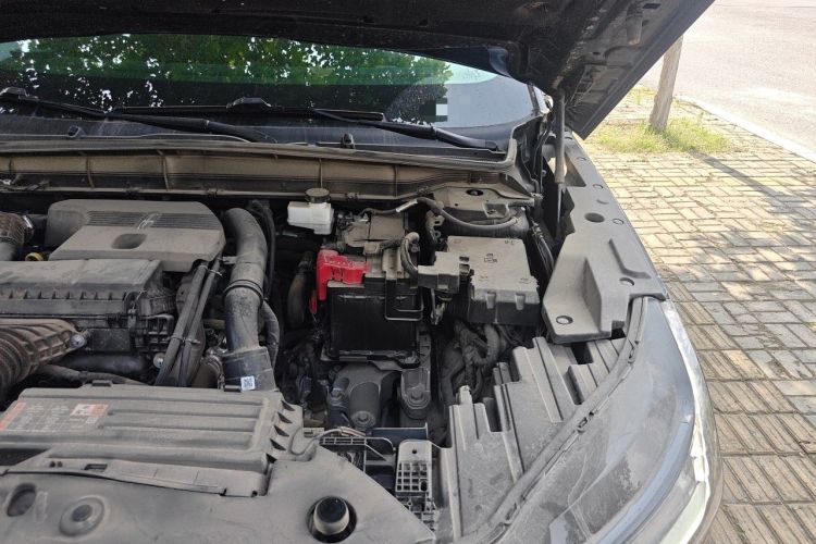 Used Lincoln Nautilus 2025 2.0T Four-Wheel Drive Luxury Edition Engine Bay Left