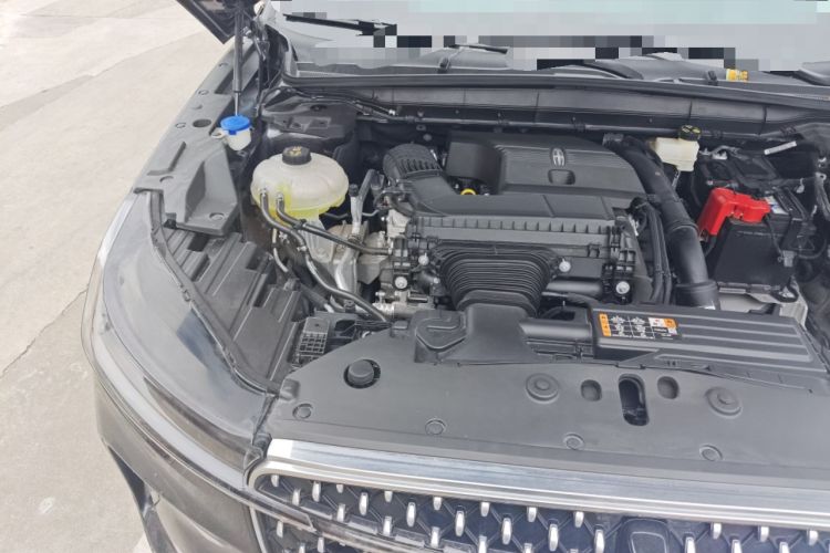 Used Lincoln Nautilus 2025 2.0T Four-Wheel Drive Luxury Edition Engine Bay Right