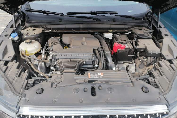 Used Lincoln Nautilus 2025 2.0T Four-Wheel Drive Luxury Edition Engine Bay