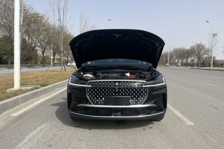 Used Lincoln Nautilus 2025 2.0T Four-Wheel Drive Luxury Edition Exterior 3