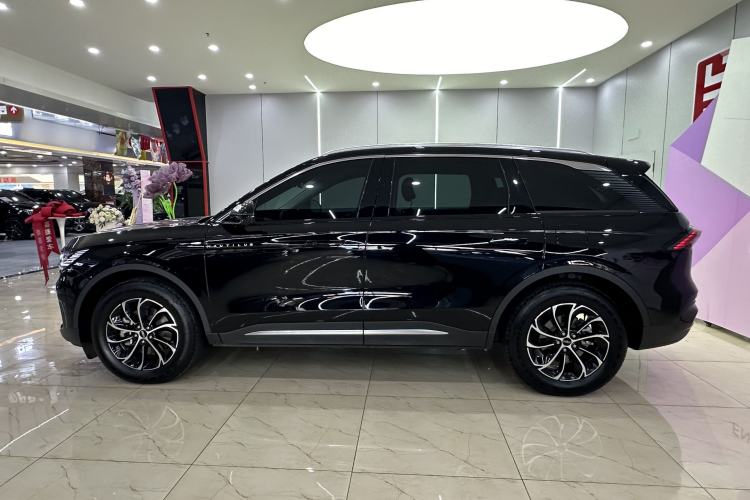 Used Lincoln Nautilus 2025 2.0T Four-Wheel Drive Luxury Edition Exterior 4