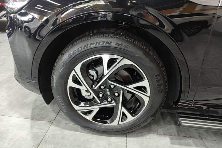 Used Lincoln Nautilus 2025 2.0T All-Wheel-Drive Zunrui Hybrid Version Exterior 4