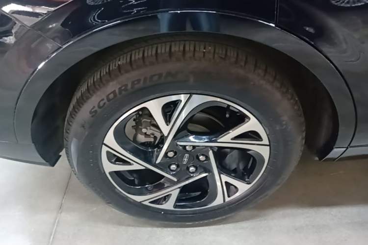 Used Lincoln Nautilus 2025 2.0T All-Wheel-Drive Zunrui Hybrid Version Exterior 5