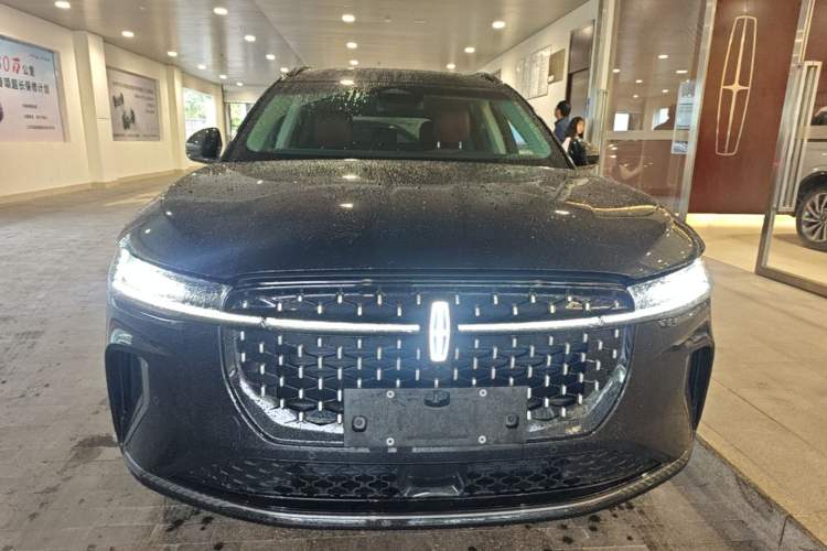 Used Lincoln Nautilus 2025 Model, Facelifted 2.0T Four-Wheel-Drive Zunyi Hybrid Version Front