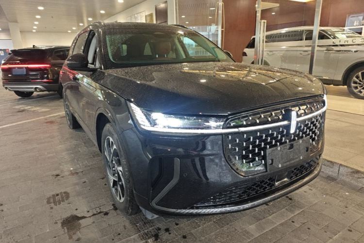 Used Lincoln Nautilus 2025 Model, Facelifted 2.0T Four-Wheel-Drive Zunyi Hybrid Version Front Right 45 Deg
