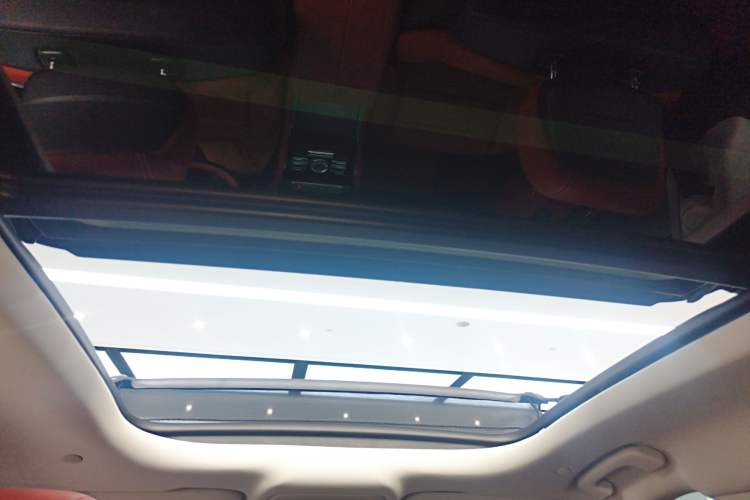 Used Lincoln Nautilus 2025 2.0T Four-Wheel Drive Luxury Edition Headliner