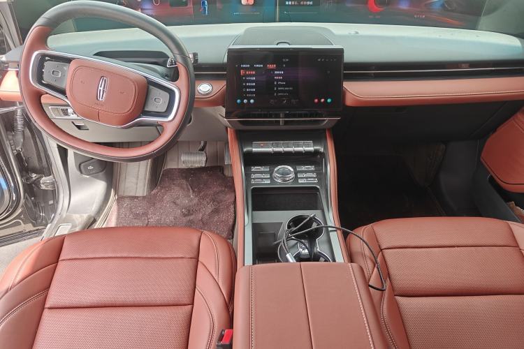 Used Lincoln Nautilus 2025 2.0T All-Wheel-Drive Luxury Hybrid Edition Interior 1