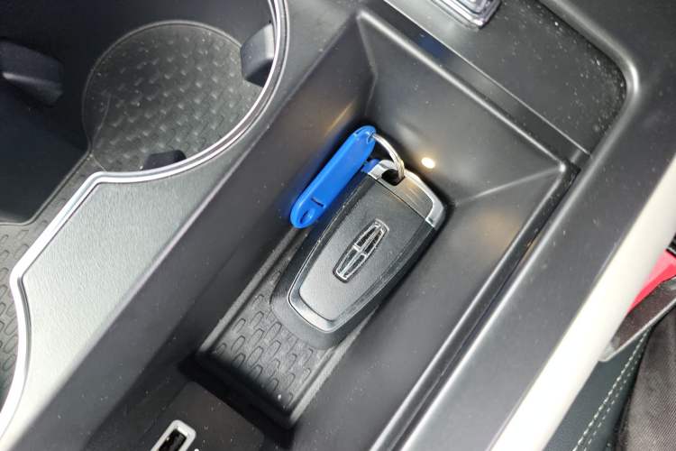 Used Lincoln Nautilus 2025 2.0T All-Wheel-Drive Zunrui Edition Interior 1