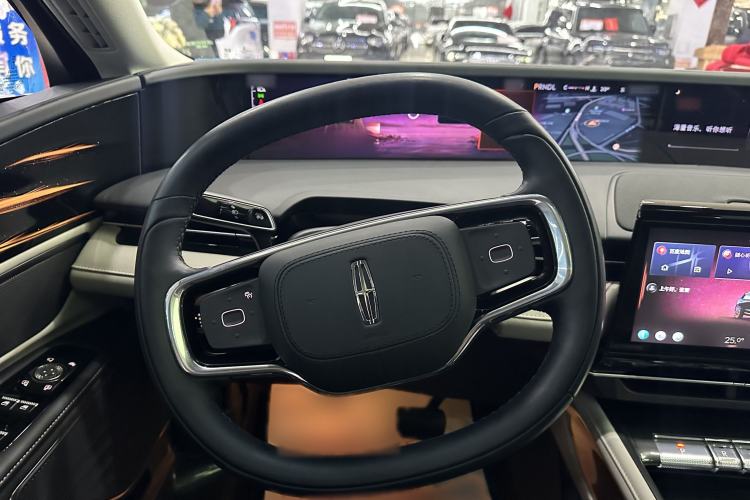 Used Lincoln Nautilus 2025 2.0T Four-Wheel Drive Luxury Edition Interior 2