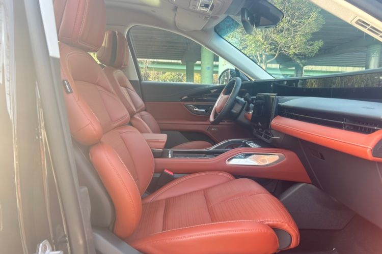 Used Lincoln Nautilus 2025 2.0T All-Wheel-Drive Zunrui Edition Interior 3