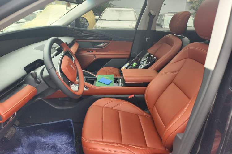 Used Lincoln Nautilus 2025 Model Facelifted 2.0T Four-Wheel Drive Zunyi Edition Left Front Seat