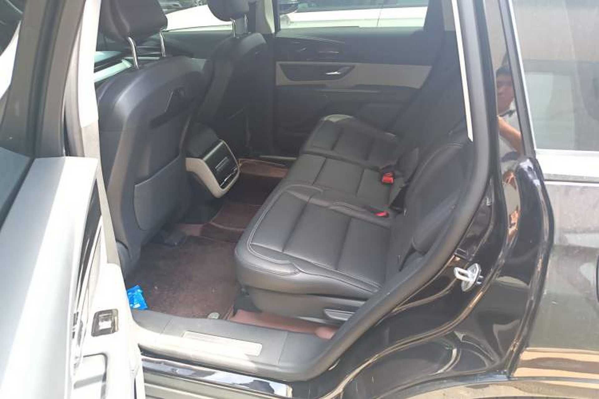 Used Lincoln Nautilus 2025 2.0T All-Wheel-Drive Luxury Hybrid Edition Left Rear Seat
