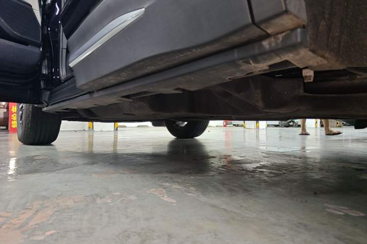 Used Lincoln Nautilus 2025 2.0T Four-Wheel Drive Luxury Edition Left Side Sill
