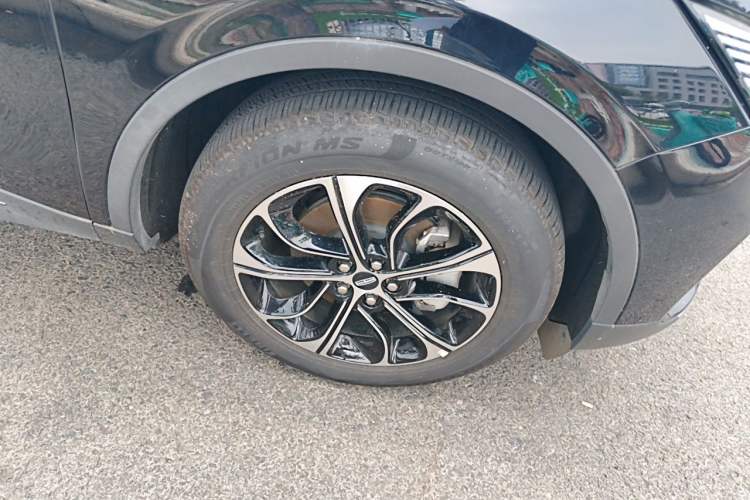 Used Lincoln Nautilus 2025 2.0T Four-Wheel Drive Luxury Edition Right Front Wheel Hub