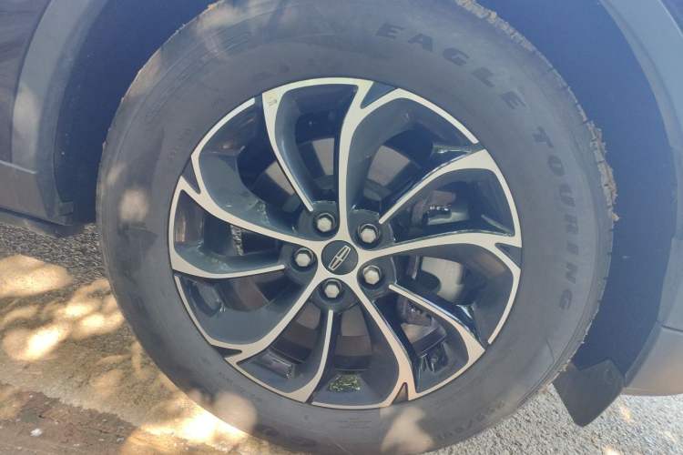 Used Lincoln Nautilus 2025 Model Facelifted 2.0T Four-Wheel Drive Zunxiang Edition Right Front Wheel Hub
