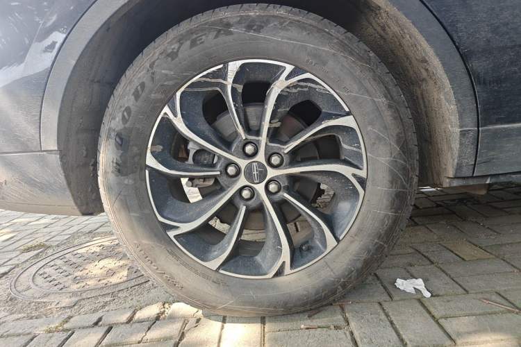 Used Lincoln Nautilus 2025 2.0T Four-Wheel Drive Luxury Edition Right Front Wheel Hub