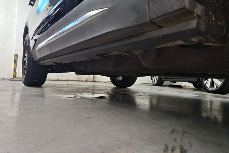 Used Lincoln Nautilus 2025 2.0T Four-Wheel Drive Luxury Edition Right Side Sill