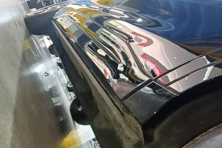 Used Lincoln Nautilus 2025 2.0T All-Wheel-Drive Zunrui Hybrid Version Right Side Sill