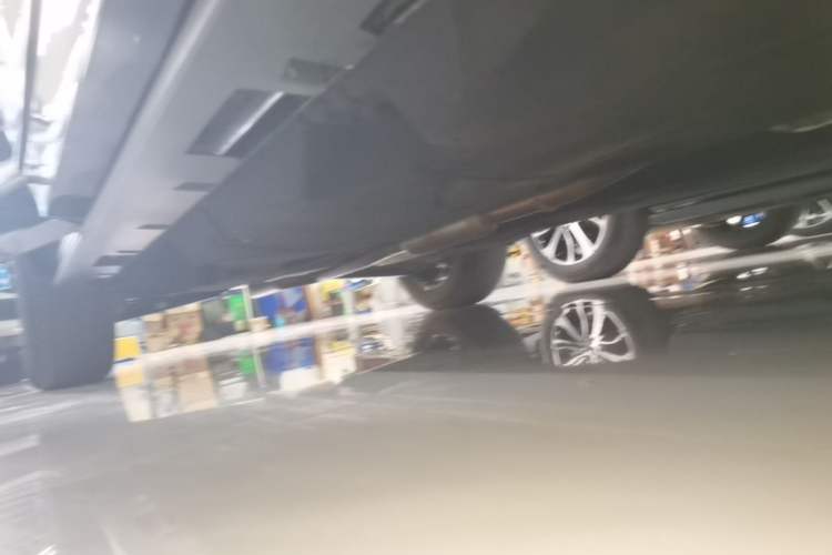 Used Lincoln Nautilus 2025 2.0T All-Wheel-Drive Zunrui Hybrid Version Right Side Sill