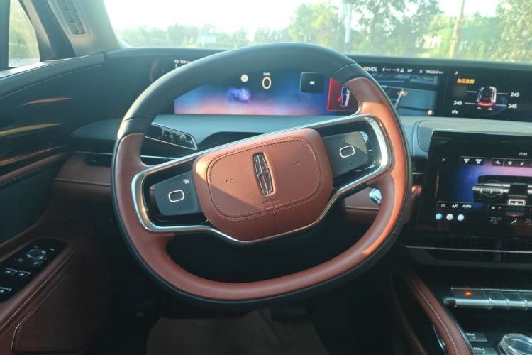 Used Lincoln Nautilus 2025 Model Facelifted 2.0T Four-Wheel Drive Zunyi Edition Steering Wheel