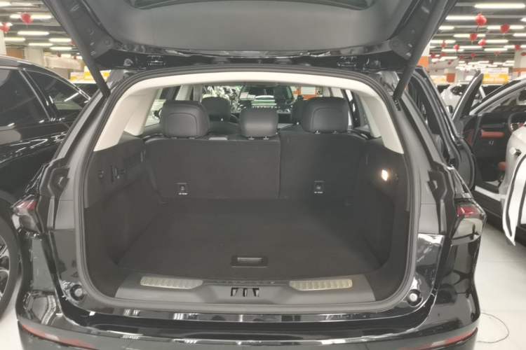 Used Lincoln Nautilus 2025 2.0T All-Wheel-Drive Zunrui Hybrid Version Trunk