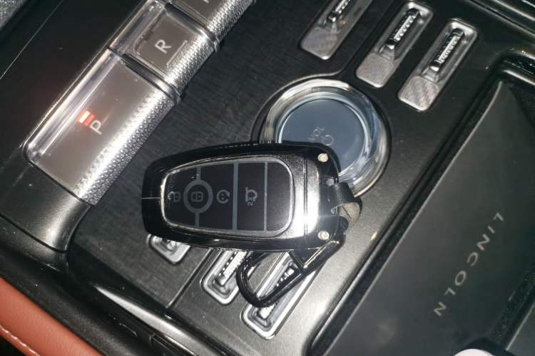 Used Lincoln Nautilus 2025 2.0T All-Wheel-Drive Zunrui Edition Vehicle Key