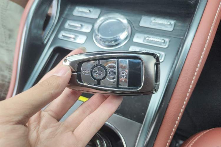 Used Lincoln Nautilus 2025 Model Facelifted 2.0T Four-Wheel Drive Zunyi Edition Vehicle Key