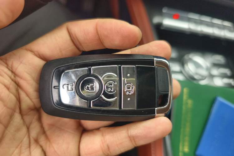 Used Lincoln Nautilus 2025 Model Facelifted 2.0T Four-Wheel Drive Zunyi Edition Vehicle Key