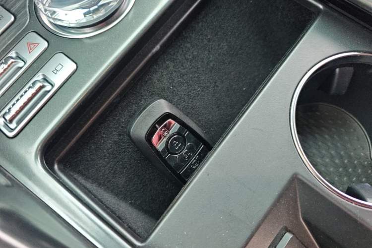 Used Lincoln Nautilus 2025 Model, Facelifted 2.0T Four-Wheel-Drive Zunyi Hybrid Version Vehicle Key