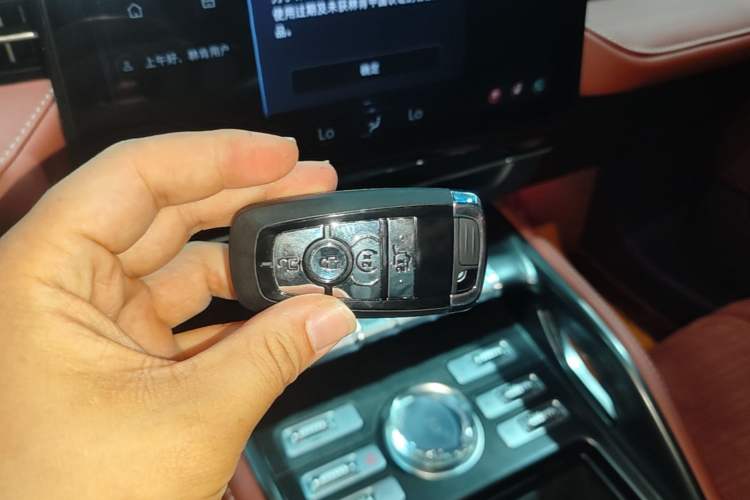 Used Lincoln Nautilus 2025 2.0T All-Wheel-Drive Zunrui Hybrid Version Vehicle Key