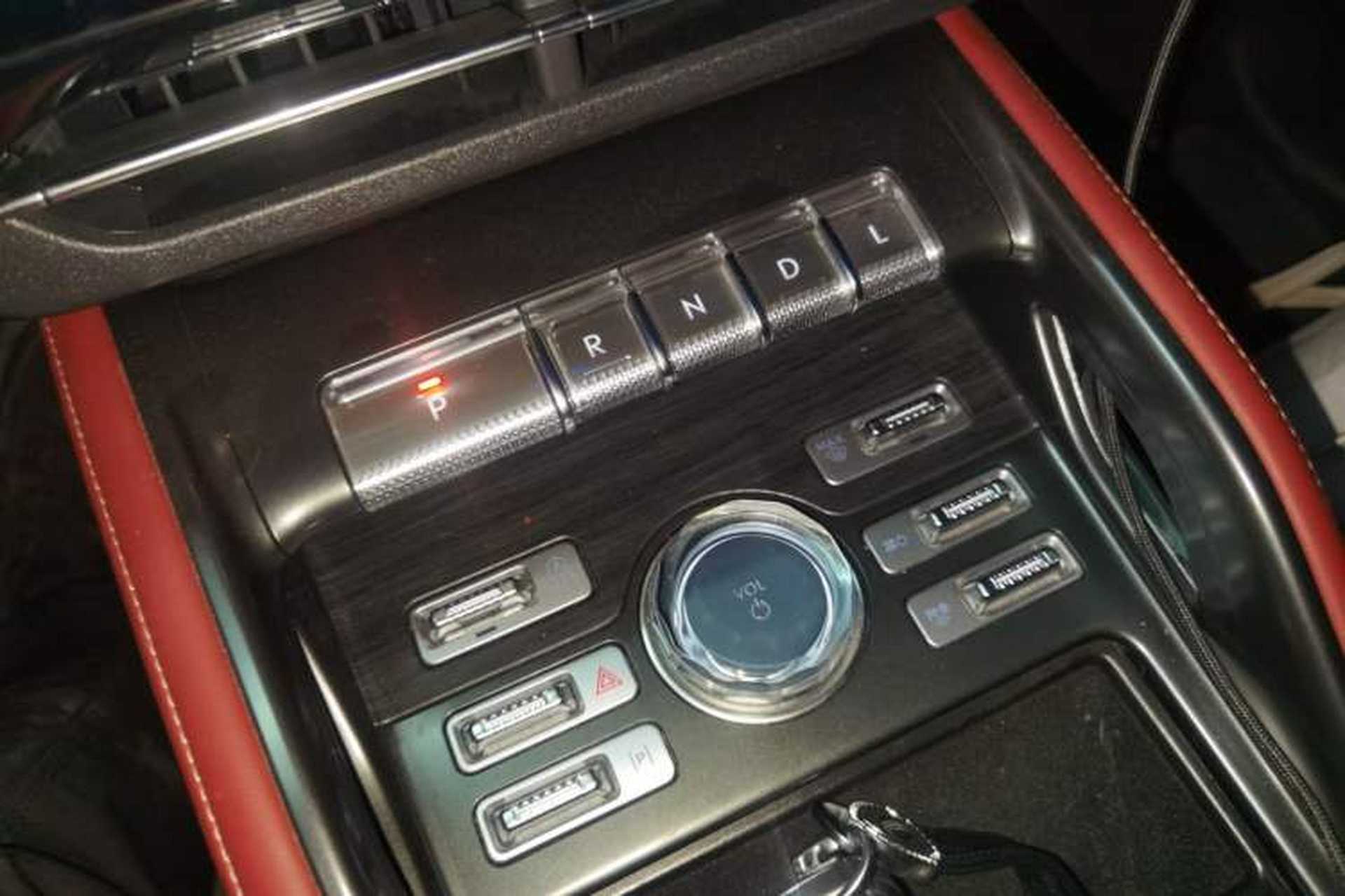 Used Lincoln Nautilus 2025 2.0T Four-Wheel Drive Luxury Edition Gear Lever