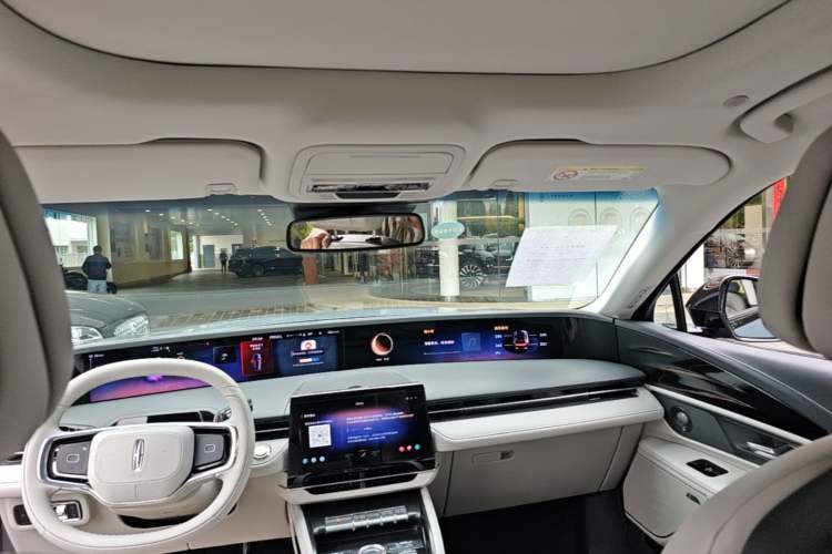 Used Lincoln Nautilus 2025 2.0T All-Wheel-Drive Zunrui Edition Headliner