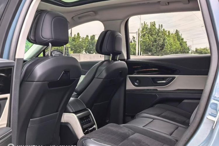 Used Lincoln Nautilus 2025 2.0T All-Wheel-Drive Zunrui Hybrid Version Interior 3