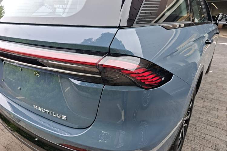 Used Lincoln Nautilus 2025 2.0T All-Wheel-Drive Zunrui Edition Right Rear Taillight