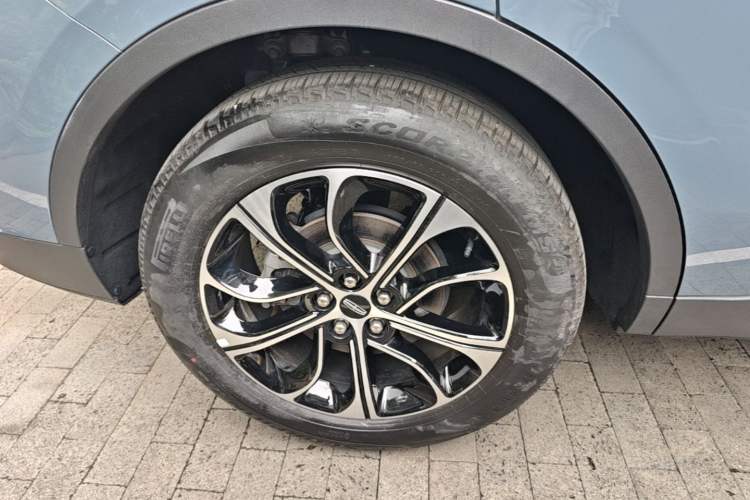 Used Lincoln Nautilus 2025 2.0T All-Wheel-Drive Zunrui Edition Right Rear Wheel Hub