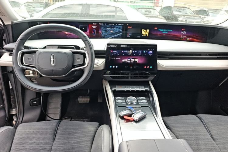 Used Lincoln Nautilus 2025 2.0T All-Wheel-Drive Zunrui Hybrid Version Center Console
