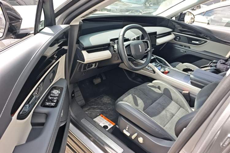 Used Lincoln Nautilus 2025 2.0T All-Wheel-Drive Zunrui Hybrid Version Driver Seat
