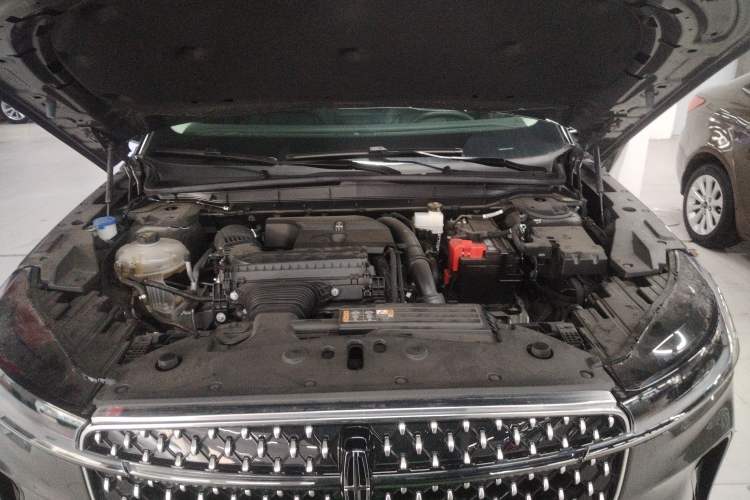 Used Lincoln Nautilus 2025 2.0T Four-Wheel Drive Luxury Edition Engine Bay