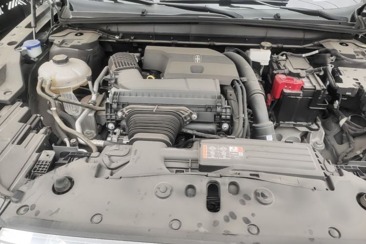 Used Lincoln Nautilus 2025 2.0T Four-Wheel Drive Luxury Edition Engine Bay
