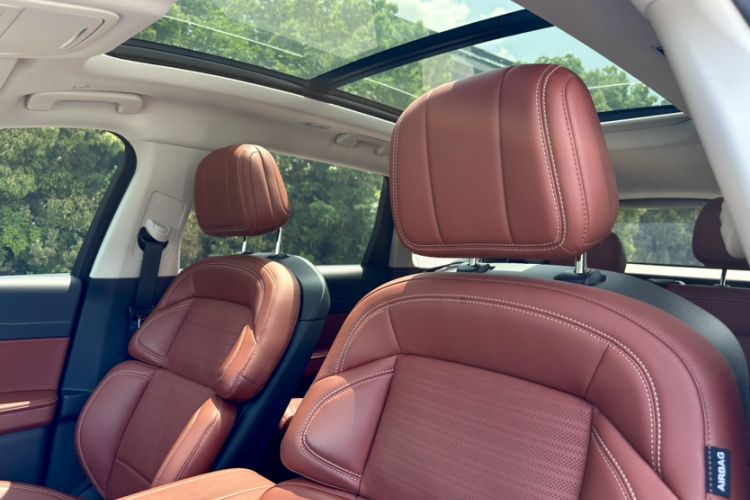 Used Lincoln Nautilus 2025 2.0T All-Wheel-Drive Zunrui Edition Headliner