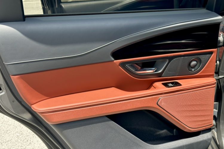 Used Lincoln Nautilus 2025 2.0T All-Wheel-Drive Zunrui Edition Interior 2