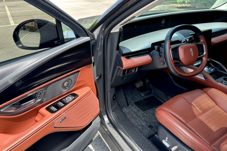 Used Lincoln Nautilus 2025 2.0T All-Wheel-Drive Zunrui Edition Interior 7