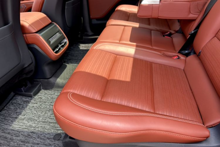 Used Lincoln Nautilus 2025 2.0T All-Wheel-Drive Zunrui Edition Interior 9