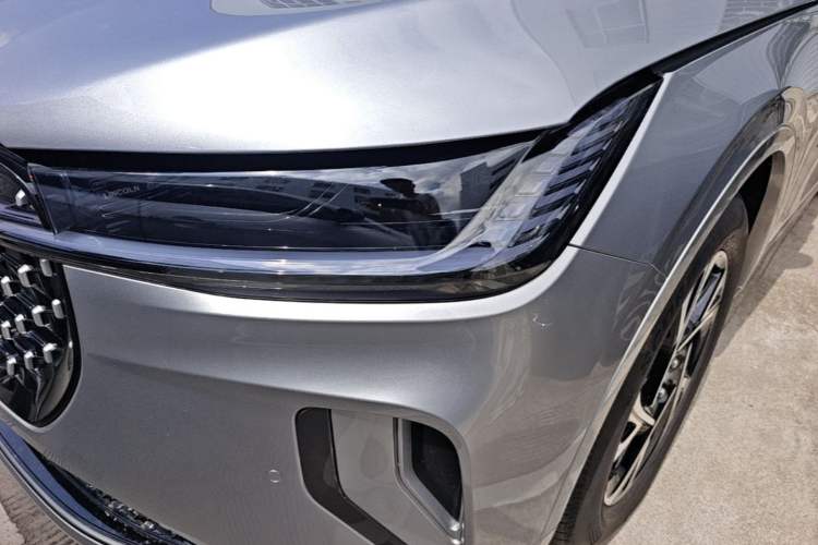 Used Lincoln Nautilus 2025 2.0T All-Wheel-Drive Zunrui Hybrid Version Left Front Headlight