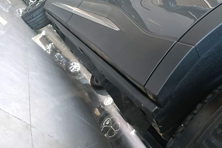 Used Lincoln Nautilus 2025 2.0T Four-Wheel Drive Luxury Edition Left Side Sill