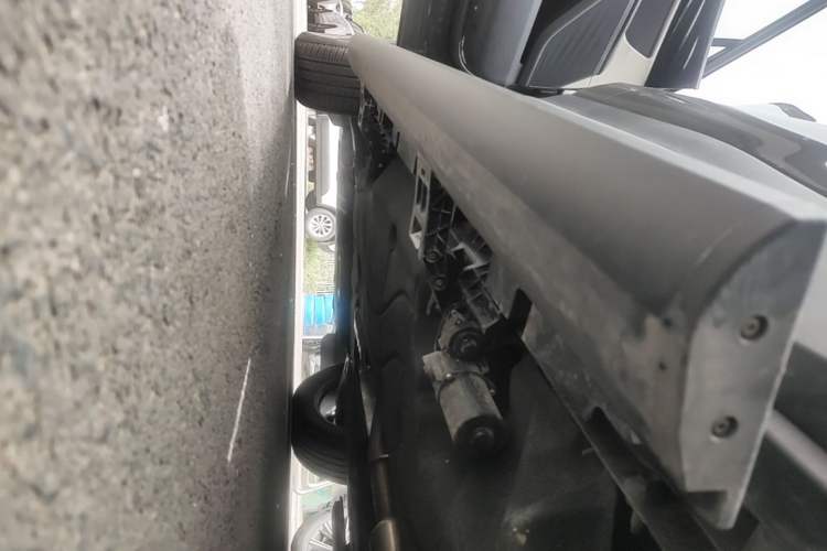 Used Lincoln Nautilus 2025 2.0T Four-Wheel Drive Luxury Edition Left Side Sill