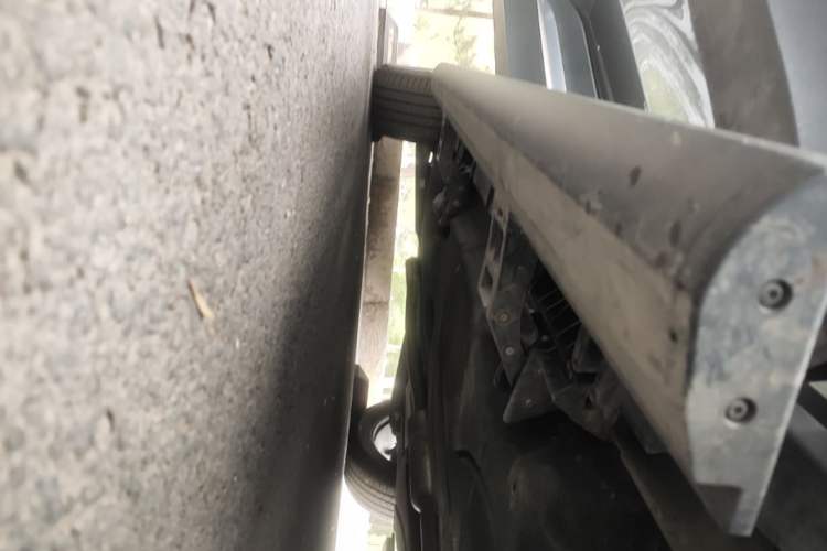 Used Lincoln Nautilus 2025 2.0T Four-Wheel Drive Luxury Edition Right Side Sill